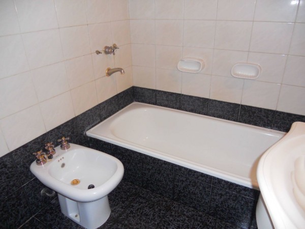 Buena casa en venta en Coronel Suarez
