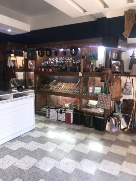 LOCAL COMERCIAL INMEJORABLE PUNTO